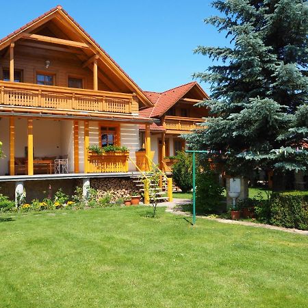 Hotel Privat Alenka à Liptovský Mikuláš Extérieur photo